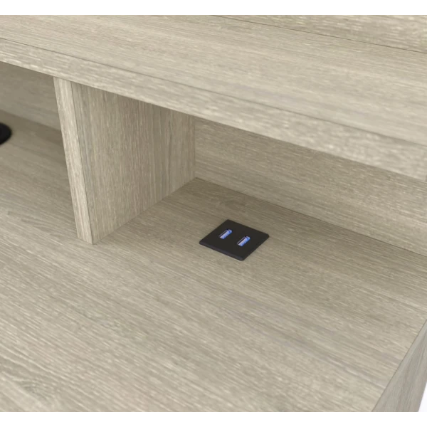 Scrivania con porta USB