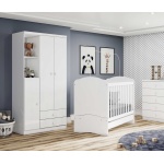 Armadio Bambini Mint aperto con ripiani, appendiabiti e cassetti, ideale per organizzare la cameretta.